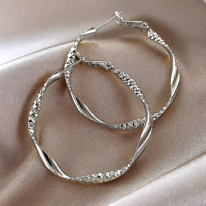 Twisted Circle Design Hoop Earrings - Elegant Iron Jewelry with Delicate Details for Women's Daily Casual Leisure Style - Perfect for Any Occasion