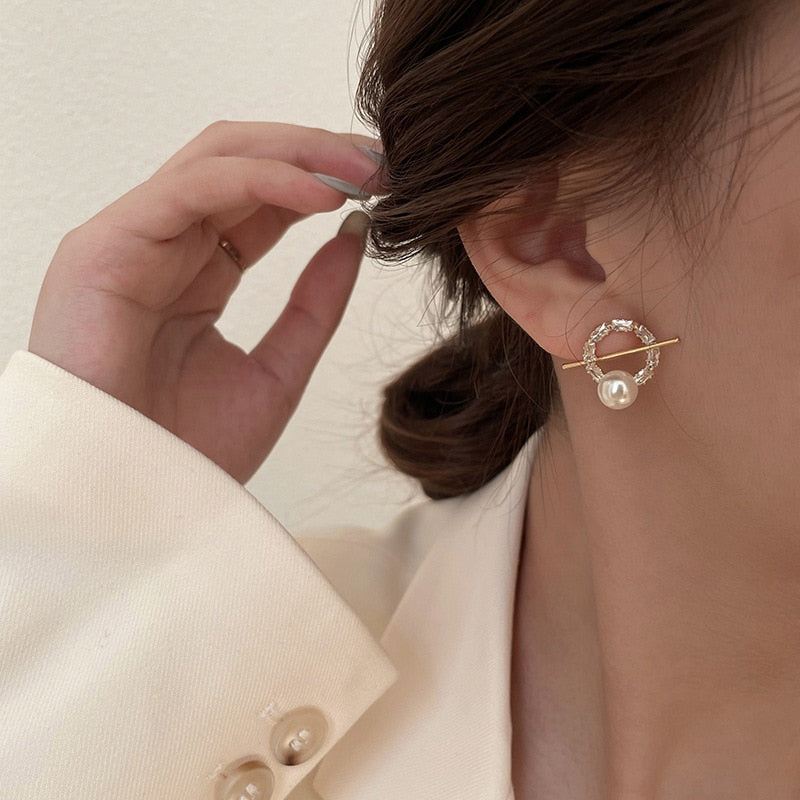 Korean New Light Luxury Zircon Fishtail Pearl Stud Earrings For Women Fashion Crystal Imitation Pearl Sweet Earring Girl Jewelry