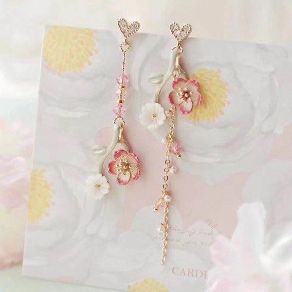 New Korean Style Flower Asymmetrical Dangle Earrings for Women Shiny Rhinestone Long Tassel Cute Cat Earring Sweet Jewelry