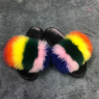 New Arrival Girl Luxury Fluffy Fur Slippers Ladies Indoor Warm Furry Fur Flip Flops Women Amazing Plush Fur Slides Wholesale Hot