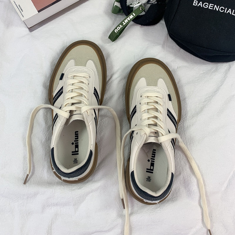 Autumn New Luxury Shoes for Woman Classic Sneakers Women Leather Retro Low Cut Lace -up Casual Women Sneakers Plus Size 44