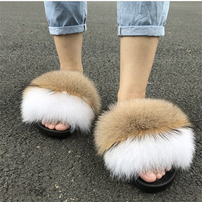 New Arrival Girl Luxury Fluffy Fur Slippers Ladies Indoor Warm Furry Fur Flip Flops Women Amazing Plush Fur Slides Wholesale Hot