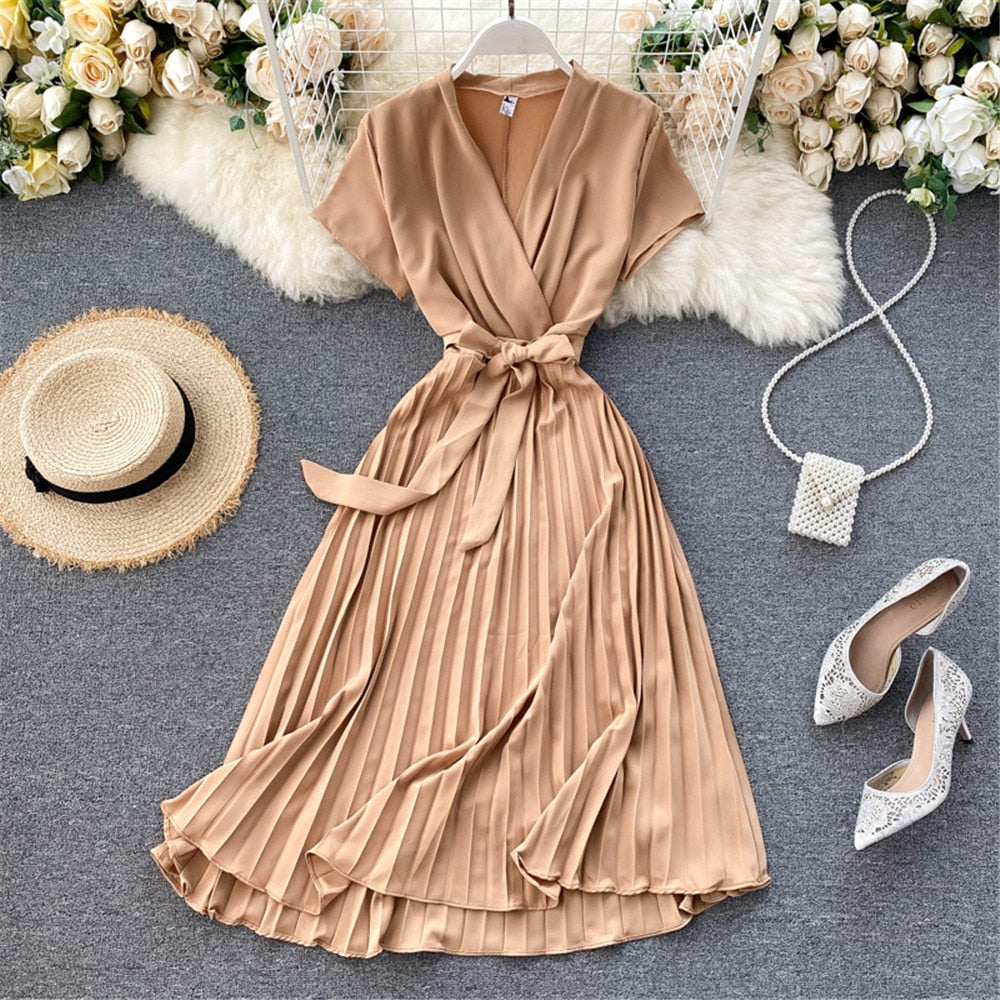 Autumn Fashion New Female Solid Pleated Dress Women V neck Short Sleeves Sashes Long Dresses Summer Streetwear Vintage