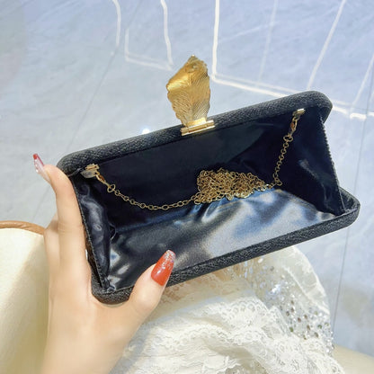 New New 2025 retro velvet clutch bag KTV princess bag celebrity banquet shoulder messenger dinner bag