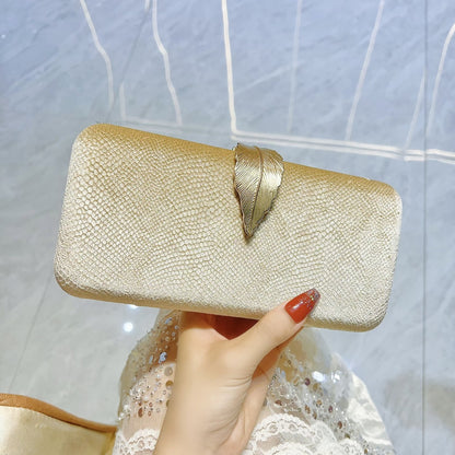 New New 2025 retro velvet clutch bag KTV princess bag celebrity banquet shoulder messenger dinner bag