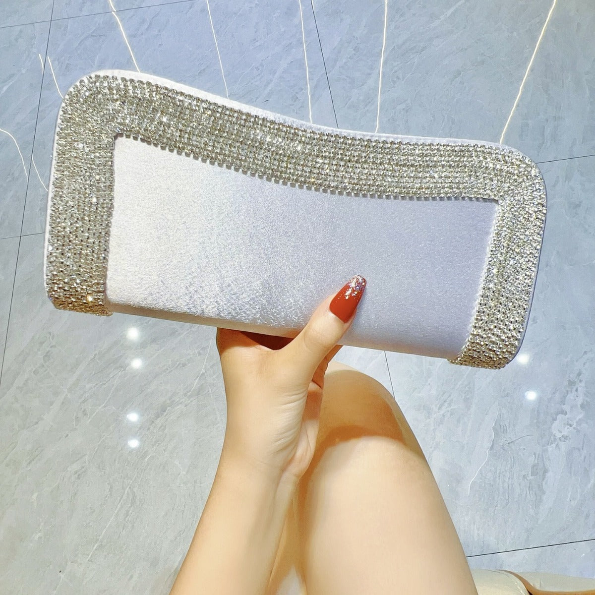 New New high-end velvet niche bag women's bag 2025 shoulder messenger bag party bag dinner bag