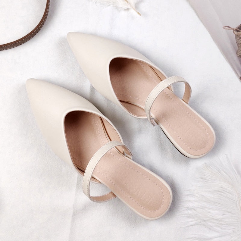 lovwvol  summer new fashion outdoor slippers female Korean edition pointed leather flat girl Mueller shoes history free delivery