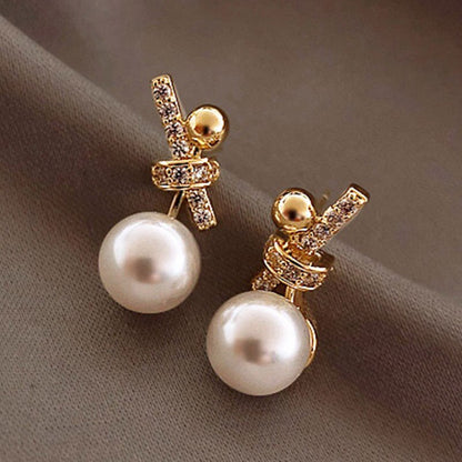 Korean Style Honey Bee Pearl Stud Earrings For Women Exquisite Small Elegant Earring Ladies Wedding Party Birthday Jewelry Gifts