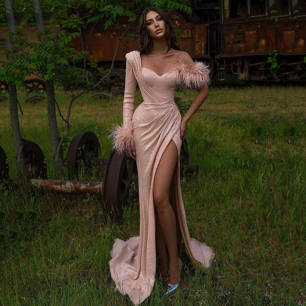 Sumnus Blush Pink One Shoulder Long Sleeves Sequined Prom Dress High Slit Feather Evening Dress Long Party Dress Robe De Ba