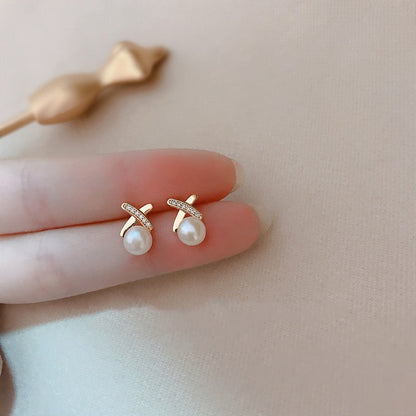 New Hollow Circle Imitation Pearl Stud Earrings For Women Zircon CZ Rhinestones Irregular Design Earring Female Unusual Jewelry