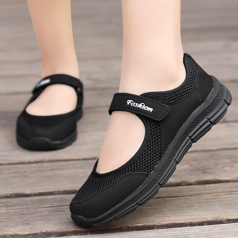 New  Summer Women Casual Shoes Soft Sneakers Walking Shoes Flat Soles for Women Mesh Breathable Slip on White Shoes