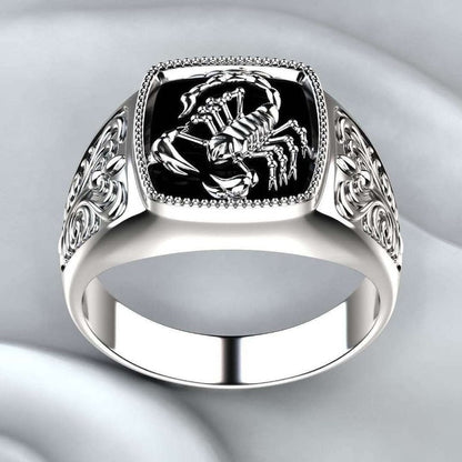 Gothic Punk Scorpion Male Retro Plated Silver Rings Metal Carving Scorpion Rings for Men Jewelry