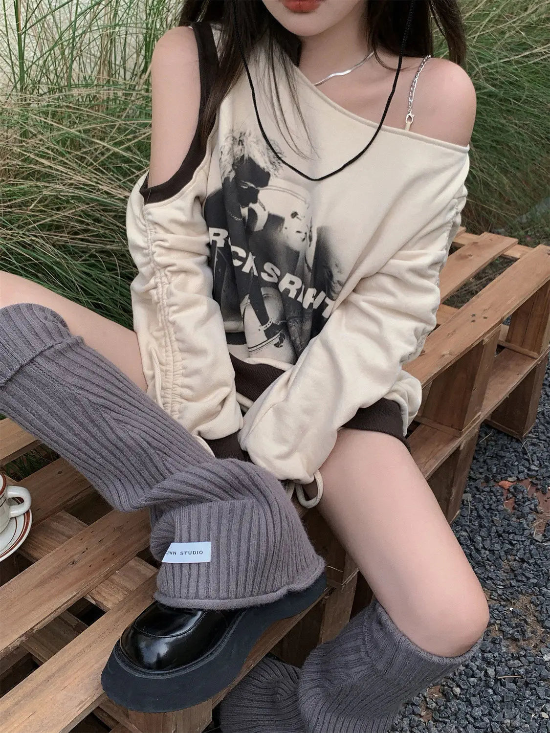 lovwvol Vintage Sweatshirt Y2k Aesthetic Off The Shoulder Harajuku Hip Hop Grunge Pullover Choker Graphic Hoodies Oversized