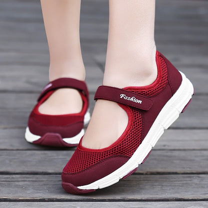 New  Summer Women Casual Shoes Soft Sneakers Walking Shoes Flat Soles for Women Mesh Breathable Slip on White Shoes