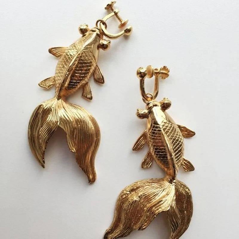 Fashion Design Unique Yellow, Gold, Color Fish Hanging Earrings Party Wedding No Ear Hole Jewelry Women's Ear Clip Silver