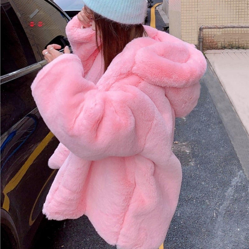 Women Sweet Pink Fur Coats Female Winter Thick Warm Streetwears Korean Hooded Fashion Oversize Outerwears