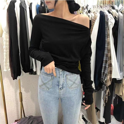 Slim White Tshirt Black Red Woman T-shirt Sexy Plain Clothing Off Shoulder Top for Women Aesthetic Korea Stylish Funny Tee