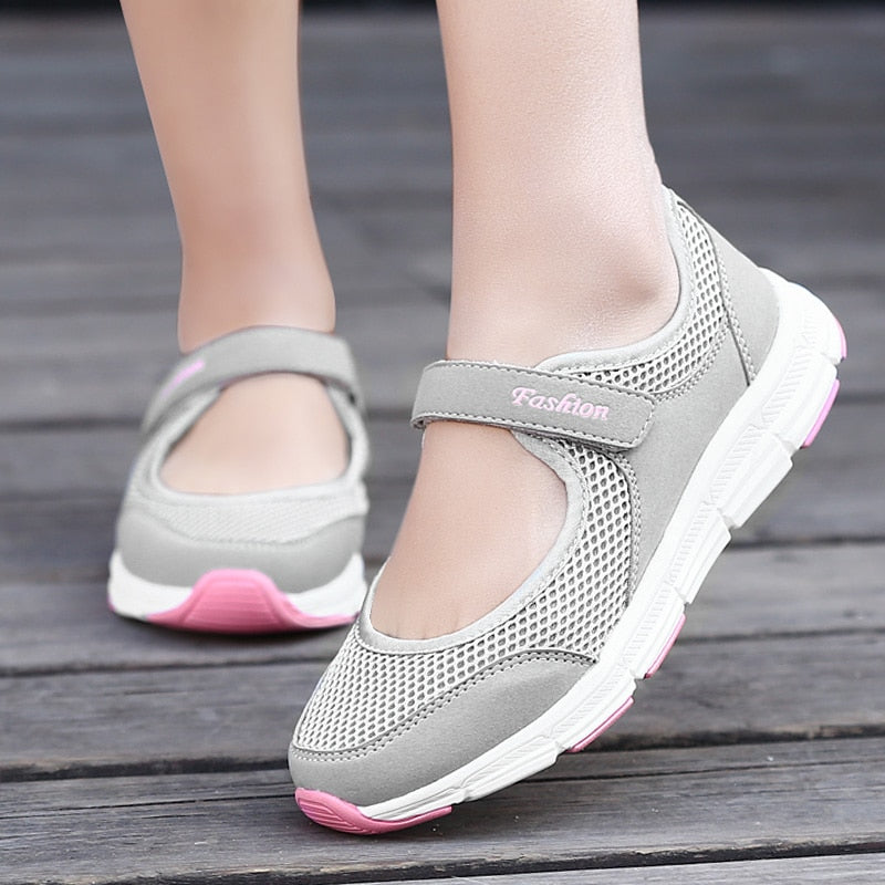 New  Summer Women Casual Shoes Soft Sneakers Walking Shoes Flat Soles for Women Mesh Breathable Slip on White Shoes