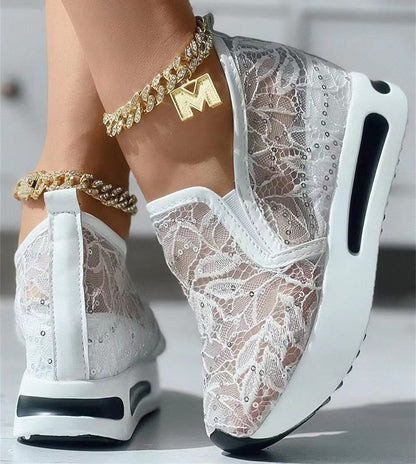 Contrast Sequin Lace Muffin Slip-On Sneakers