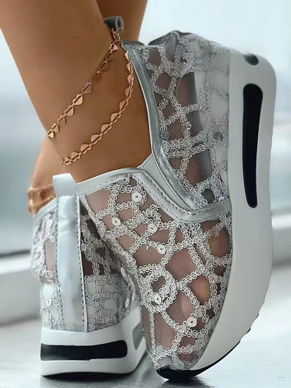 Contrast Sequin Lace Muffin Slip-On Sneakers