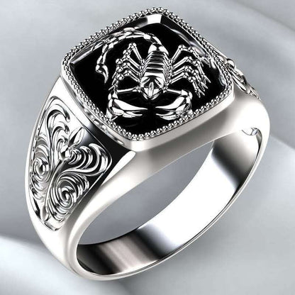 Gothic Punk Scorpion Male Retro Plated Silver Rings Metal Carving Scorpion Rings for Men Jewelry