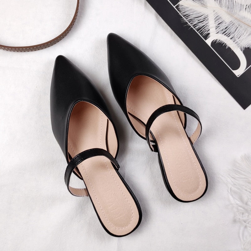 lovwvol  summer new fashion outdoor slippers female Korean edition pointed leather flat girl Mueller shoes history free delivery