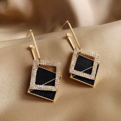 Korean Style Black Zircon Stud Earring For Women Shiny Rhinestone Square Geometric Earrings Girl Party Statement Jewelry Gifts