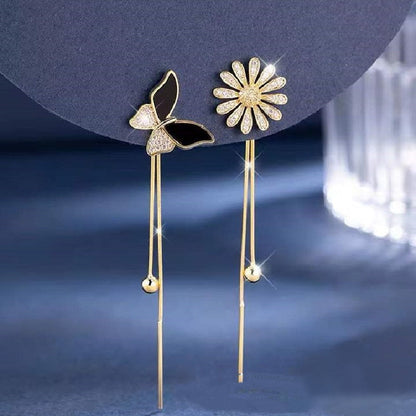 New Korean Daisy Flower Bee Stud Earrings For Women Sunflower Butterfly Zircon Asymmetrical Earring Girl Party Jewelry Gift