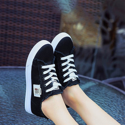 Women's Sneakers Canvas Shoes White Shoes Outdoor Office Work Summer Flat Heel Round Toe Classic Casual Preppy Walking Shoes Canvas Lace-up Solid Colored Black White Blue