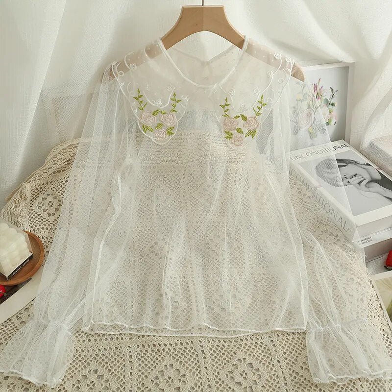 Lovwvol Vintage Lolita Blouses Women Mesh Patchwork Flower Embroidery Peter Pan Collar Shirts Flare Sleeve Thin Inside Tops Mujer Autumn
